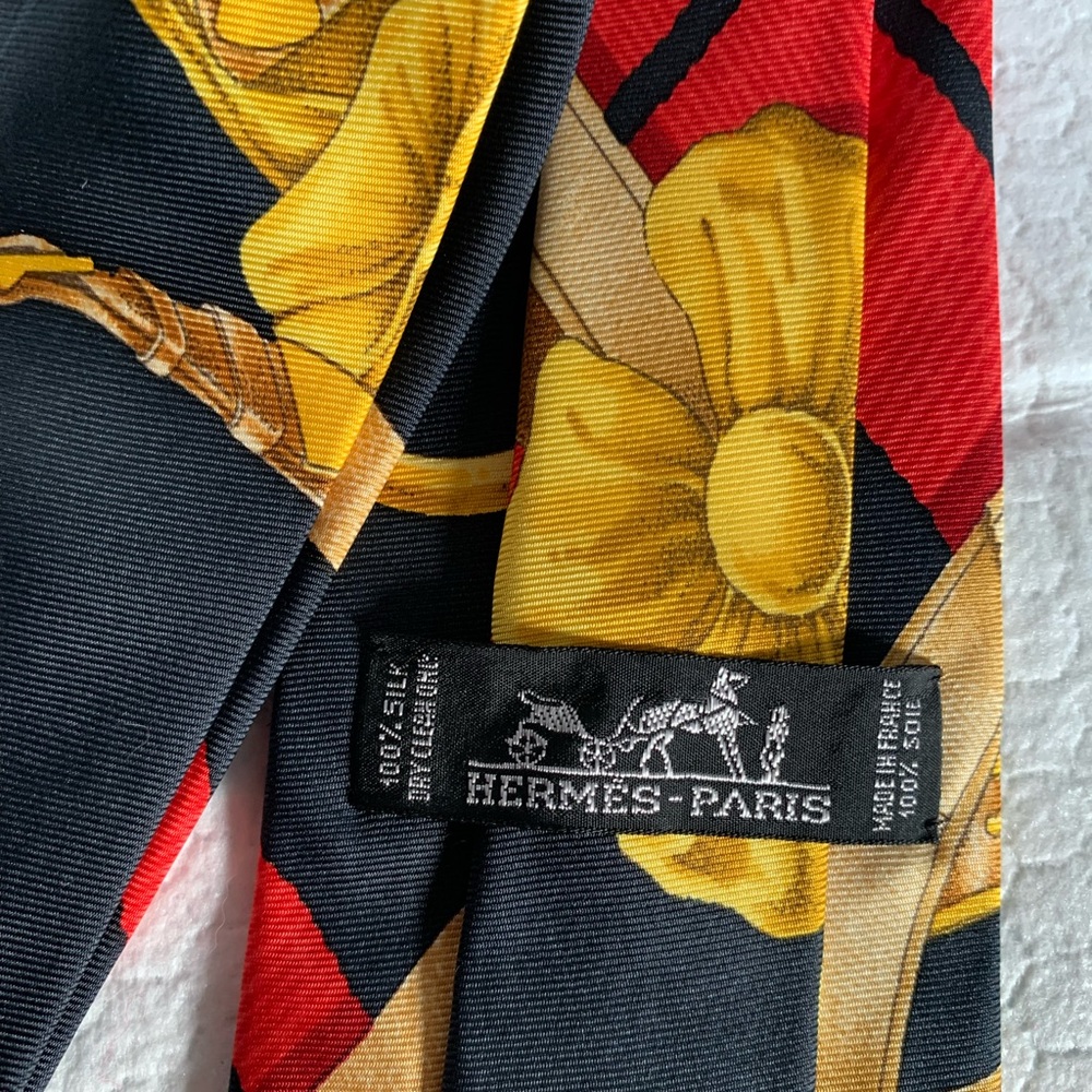Rare Hermès Silk Tie with Red and Yellow Floral Pattern (discontinued)